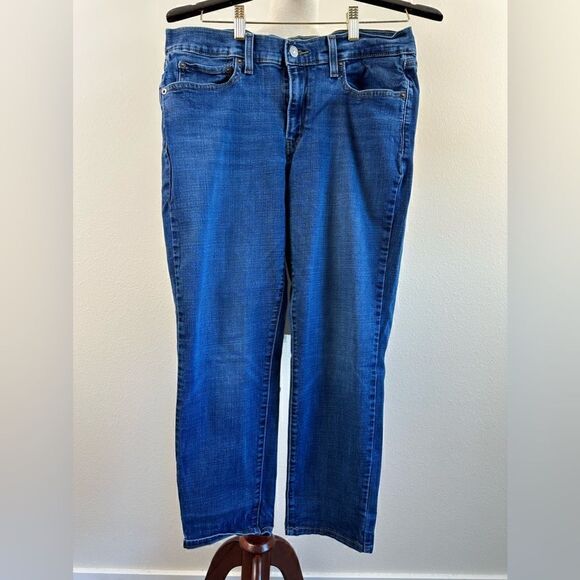 EUC Levi’s Women’s Boyfriend Jeans - Picture 1 of 12